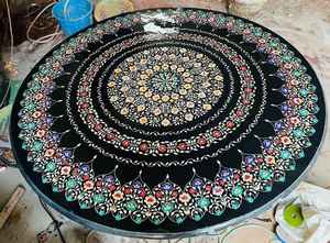 Juego de mesa de comedor Pietra Dura de mármol negro elegante tradicional con incrustaciones elegantes para el hogar o los muebles de comedor elegantes del hotel - Product Image 3