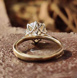 Anillos DE BODA cultivados en laboratorio de compromiso de corte portugués para mujer hechos en oro sólido de 10kt - Product Image 2