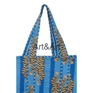 Sac à bandoulière pour femme, de qualité supérieure, style bohème, imprimé tigre, design personnalisé, fait main en Inde, matelassé, deux bretelles, pour le shopping et le marché - Product Image 3
