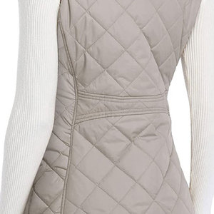 Chaleco de equitación acolchado sin mangas con cremallera frontal para mujer, ropa de equitación para exteriores y campo. - Product Image 6
