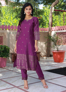 Vêtements ethniques à bas prix, vente en gros d'usine, ensemble Kurti indien pour femmes en rayonne à imprimé floral, pantalon et dupatta pour l'été - Product Image 3