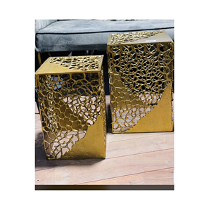 Juego de mesa auxiliar de metal cuadrada moderna de diseñador de dos mesas de color dorado de lujo de la mejor calidad para muebles para el hogar - Product Image 1