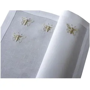 Custom Embroidery Pretty Gold Bees Placemat&Napkin Set For Home Restaurant High Quality White Linen Mats Table Decoration