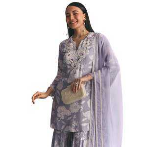 Costume Kurta Sharara en mousseline mauve à imprimé floral avec broderie Moti pour femme, fête de mariage indienne et tenue de fête - Product Image 4