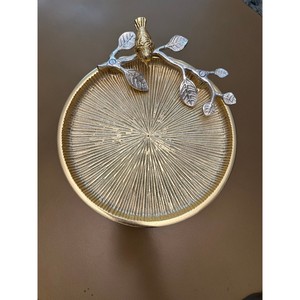 Support à gâteau en métal haut de gamme avec éléments décorés d'oiseaux Qualité incroyable au prix de gros - Product Image 2