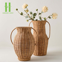 Meilleure Vente : Urne Vase en Rotin Tressé Artisanal Écologique Rustique sur Pied pour Fleurs Séchées, Décoration de Table, OEM Vietnam HNH Craft