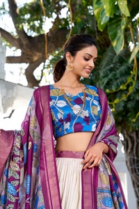 Nuevo Lehenga Choli Exclusivo Estampado (Kalamkari) con Borde de Tejido Zari, Vestido de Novia de Tela de Red para Bodas y Fiestas, Formal, de Secado Rápido, para Todas las Estaciones - Product Image 5