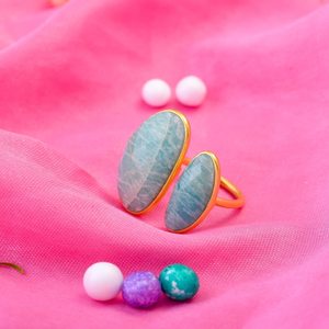 แหวนเงินแท้ 925 ชุบทอง 14K ประดับพลอยอะเมซอนไนต์ธรรมชาติทรงโบฮีเมียนสีมิ้นท์ - Product Image 3