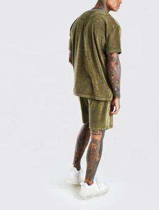 เสื้อยืดกำมะหยี่สีพื้นและกางเกงขาสั้นชุดเซ็ตผู้ชายไซส์ใหญ่ รุ่นใหม่ปี 2026 ชุดวอร์มกำมะหยี่สำหรับฤดูร้อน ออกแบบเองได้ ชุดวิ่งสำหรับผู้ชาย - Product Image 4