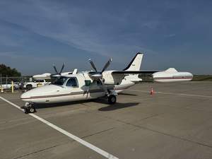 NETTOYER 1978 MITSUBISI MU 2P US - Product Image 4