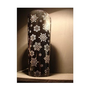 Luz cálida decorativa creativa para dormitorio, lámpara de mesa personalizada con perforaciones decorativas y rayo para decoración del hogar, gran oferta - Product Image 1