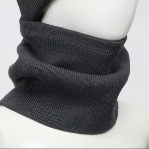 Conjunto de gorro y bufanda de punto cálido con forro polar y estampado de leopardo con orejeras para hombre-Ciclismo elegante y resistencia al frío al aire libre - Product Image 1