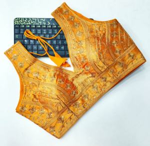 Blusa moderna con tirantes de seda Hevi Fentam lista para usar con hermoso patrón abierto frontal nudo de verano Elegante ropa formal de verano - Product Image 4