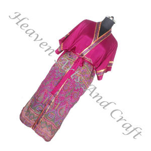 KL001 Beautiful Vintage Sari Kimono Long Robe Vintage Summer Floral Print Bohemian Oversized Full Length Sleeve Holiday Vintage - Product Image 5