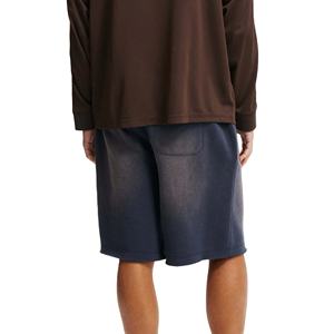 Pantalones Cortos Largos para Hombre con Lavado Ácido y Logotipo Bordado Personalizado, Cómodos, de Felpa Francesa 100% Algodón, de Gran Gramaje - Product Image 3