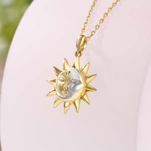 Collier tendance Jeulia en argent sterling soleil et lune bicolore, cadeau idéal - Product Image 6