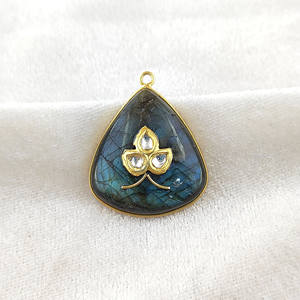 Pendentif en forme de billion de pierres précieuses Labradorite de feu bleu en gros - Product Image 1