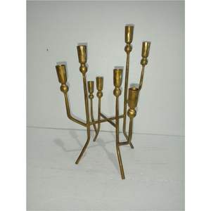 Chandelier en métal finition or de luxe en gros - Support de bougie à plusieurs tiges pour décoration de mariage - Ornement élégant pour hall d'hôtel - Product Image 1