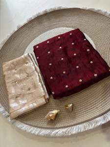 ผ้าส่าหรีผ้าไหมเนื้อนุ่มสำหรับผู้หญิง พร้อมงานปักเลื่อมแฟนซี บุตติ และเสื้อปักลายแฟนซี ผลิตในอินเดีย - Product Image 6