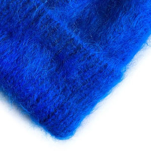 Nuevo Diseño de Moda Unisex, Fabricante de Marca Privada, Gorro de Invierno Personalizado con Pedrería, 100% Acrílico, Transpirable e Impermeable - Product Image 3