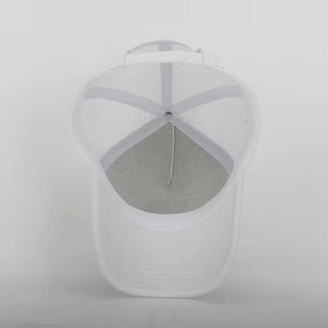 หมวกเบสบอลกีฬาสีขาวแห้งเร็วมีรูเลเซอร์ระบายอากาศได้ดีหมวกเบสบอล6แผงกันน้ำพร้อมโลโก้ตามสั่ง - Product Image 6