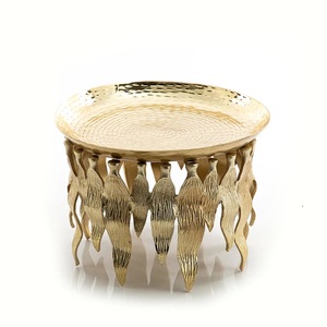 Plateau de service à gâteau en métal de forme ronde présentoir pièce maîtresse de mariage et de fête assiette à gâteau en aluminium plateau de service plaqué or - Product Image 1
