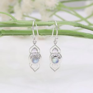 Pendientes de flores de piedra lunar arcoíris Natural, joyería hecha a mano de Plata de Ley 925 para mujer, diseño de piedra natal de junio - Product Image 3
