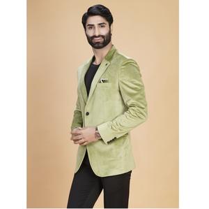 Manteau d'hiver en velours vert mer élégant de qualité supérieure avec une finition lisse pour le bureau et le quotidien, disponible à la vente - Product Image 1