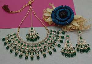 Nuevo diseño chapado en oro tradicional gota perla y Kundan tachonado pendiente Mangtika gargantilla collar conjunto y conjunto de joyería para mujer - Product Image 3