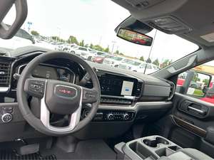 GMC Sierra 3500 HD 2025 Usada, Cabina Regular - Product Image 5