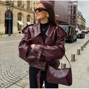 Chaqueta de cuero PU de primera calidad y diseño de moda para mujer - Product Image 1
