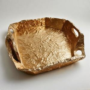 Bandeja con acabado martillado AuraCraft con asas fuertes, forma redondeada y atractivo de superficie real para comedor y exhibición formal - Product Image 2