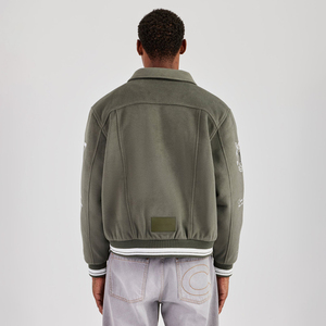 Chaqueta Varsity con Letras Bordadas, Cuello Byron, Cuerpo y Mangas de Lana, Estilo Urbano para Hombre - Product Image 2