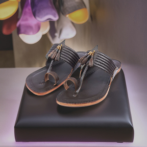 Tan Kolhapuri <b>Leather</b> Sandals with White Stitch Accents Indian Traditional Chappals Fashion Style Tan White Color Handmade - Product Image 5