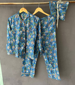 Conjunto de pijama de algodón hecho a mano para mujer, ropa de dormir transpirable para comodidad durante todo el año para primavera y verano - Product Image 1