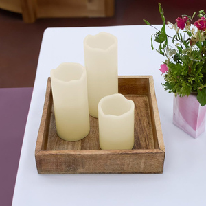 Plateau en bois de couleur brûlée légère de meilleure qualité Plateau de service carré en bois de manguier fait à la main pour servir des boissons au café et décor de bougies - Product Image 4