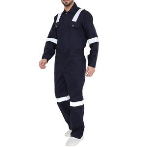 Uniforme de Trabajo con Bolsillos Funcionales y Detalles Prácticos, Corte Moderno, Apto para Tareas de Oficina y de Campo - Product Image 2