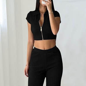 ชุดเสื้อครอปถักสองชิ้นสำหรับวิ่งขาสั้นสำหรับฤดูหนาว - Product Image 3