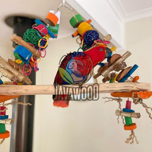 Juego de juguetes para masticar para loros diseñado con madera maciza de Indonesia Material sostenible de la mejor calidad al mejor precio - Product Image 4