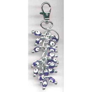 Estilo uva 11X3 CM Plástico Ojos malvados Llavero Mosquetón promocional para accesorio de coche y bolsa - Product Image 1