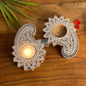 Bougeoir de table élégant et blanc pour la décoration d'intérieur Bougeoir de table élégant pour le salon, la chambre à coucher et la décoration de mariage - Product Image 1