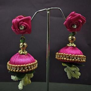 Boucles d'oreilles chandelier Jhumki à fil floral Urthn 1313440A Accessoire de mode - Product Image 1