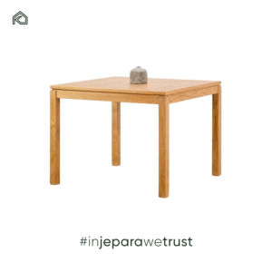 Table à manger carrée en teck massif pour jardin extérieur, couleur naturelle, structure en teck pour mobilier de salle à manger de parc - Product Image 1