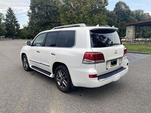 เล็กซัส LX 570 เครื่องยนต์ V8 ขับเคลื่อน 4 ล้อ แพ็คเกจหรูหรา ส่วนใหญ่ไม่ได้ดัดแปลง - Product Image 3