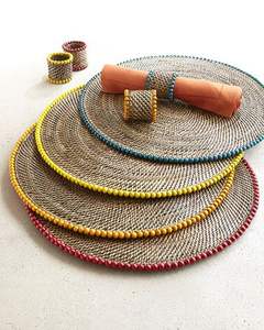 Hermosos manteles individuales de conchas marinas, Decoración de mesa tejida a mano, manteles individuales de ratán, manteles individuales coloridos con diseño de borde - Product Image 1