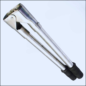 OEM Vente en gros Décorneur de veaux Barnes Farm, instruments vétérinaires pour bovins et bétail, outil de décorneur personnalisé au meilleur prix - Product Image 2