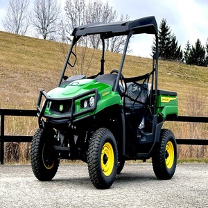 Véhicule utilitaire John Deere Gator XUV560, conçu pour le travail lourd et des trajets fluides. Livraison rapide. Achetez maintenant. Qualité supérieure. Performances optimales. - Product Image 2