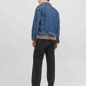 Chaqueta de mezclilla lavada con ácido Vintage para hombre Ropa de calle personalizada Prendas de abrigo de mezclilla con acabado lavado desgastado Disponible en todos los tamaños - Product Image 2