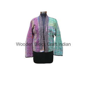 Veste Kantha réversible vintage écologique faite à la main, col châle en pur coton, manches longues, respirante, patchwork tricoté pour femmes - Product Image 4