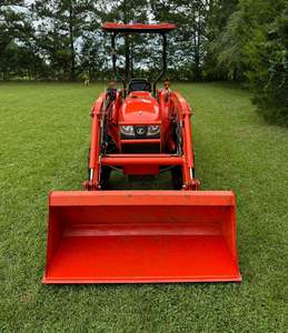 NOUVEAU TRACTEUR KUBOTA L3200 4x4 2023 AVEC CHARGEUR FRONTAL EN STOCK - Product Image 3